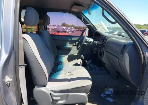 1997 Toyota Tacoma from USA, damaged, VIN 4TAWM72N7VZ224753